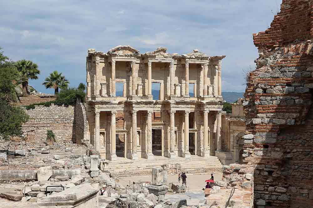 Ephesus_-_Celsus_Library