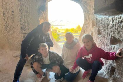 Family-fun-in-Cappadocia-with-Zeki-Iserio