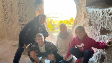 Family-fun-in-Cappadocia-with-Zeki-Iserio